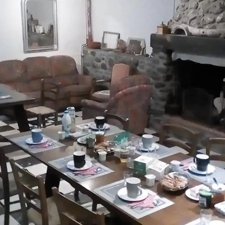 B&B D'hotes L'oustal 올롱생테마리